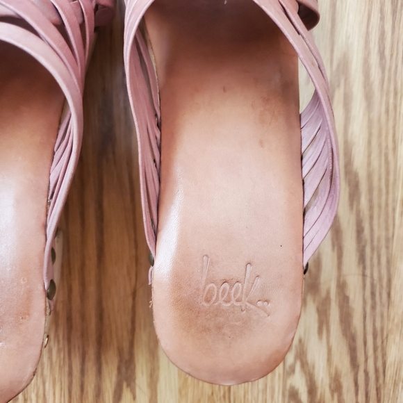 BEEK SANDALS - Picture 2 of 5